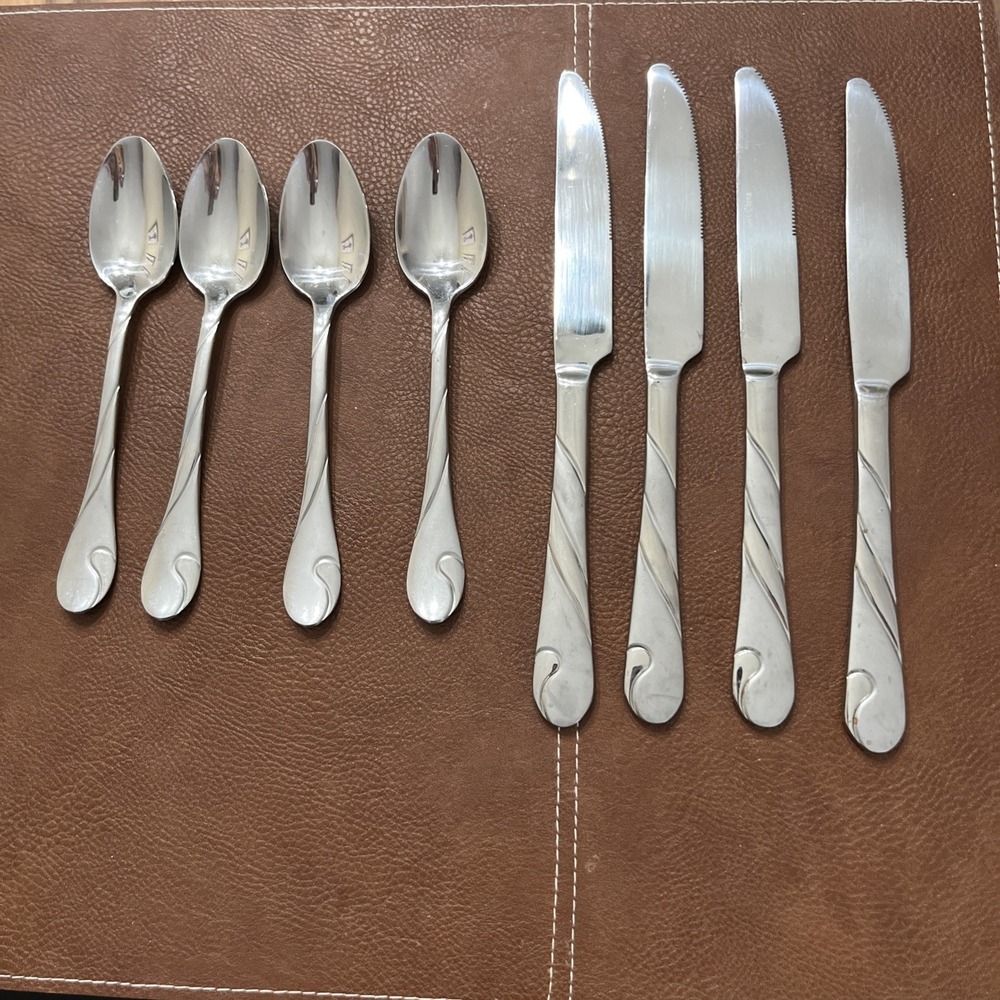 Swirl Sand Stainless Glossy 4 spoons & 4 Butter Knives